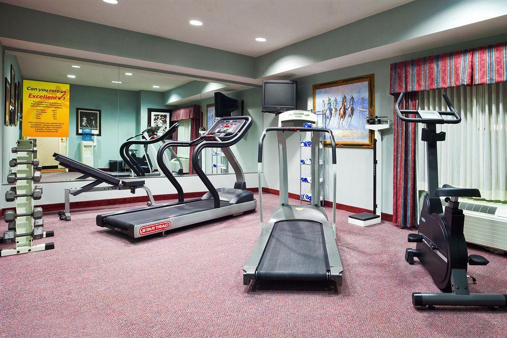 Holiday Inn Express & Suites - Sharon-Hermitage By Ihg West Middlesex Eksteriør billede