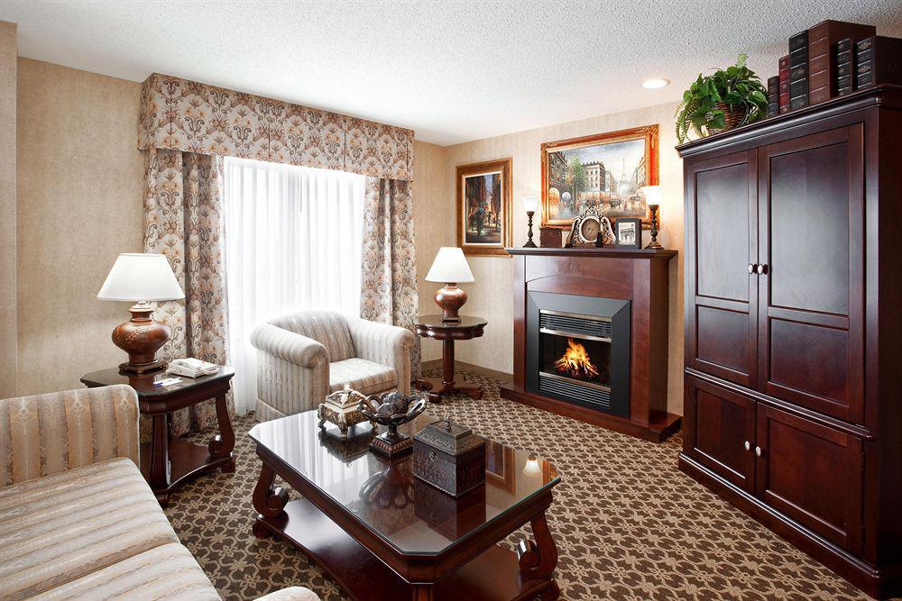 Holiday Inn Express & Suites - Sharon-Hermitage By Ihg West Middlesex Værelse billede