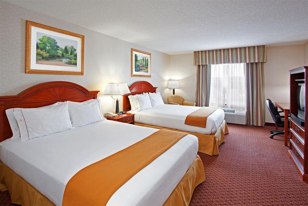 Holiday Inn Express & Suites - Sharon-Hermitage By Ihg West Middlesex Eksteriør billede