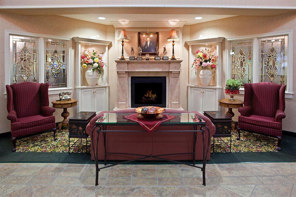 Holiday Inn Express & Suites - Sharon-Hermitage By Ihg West Middlesex Interiør billede