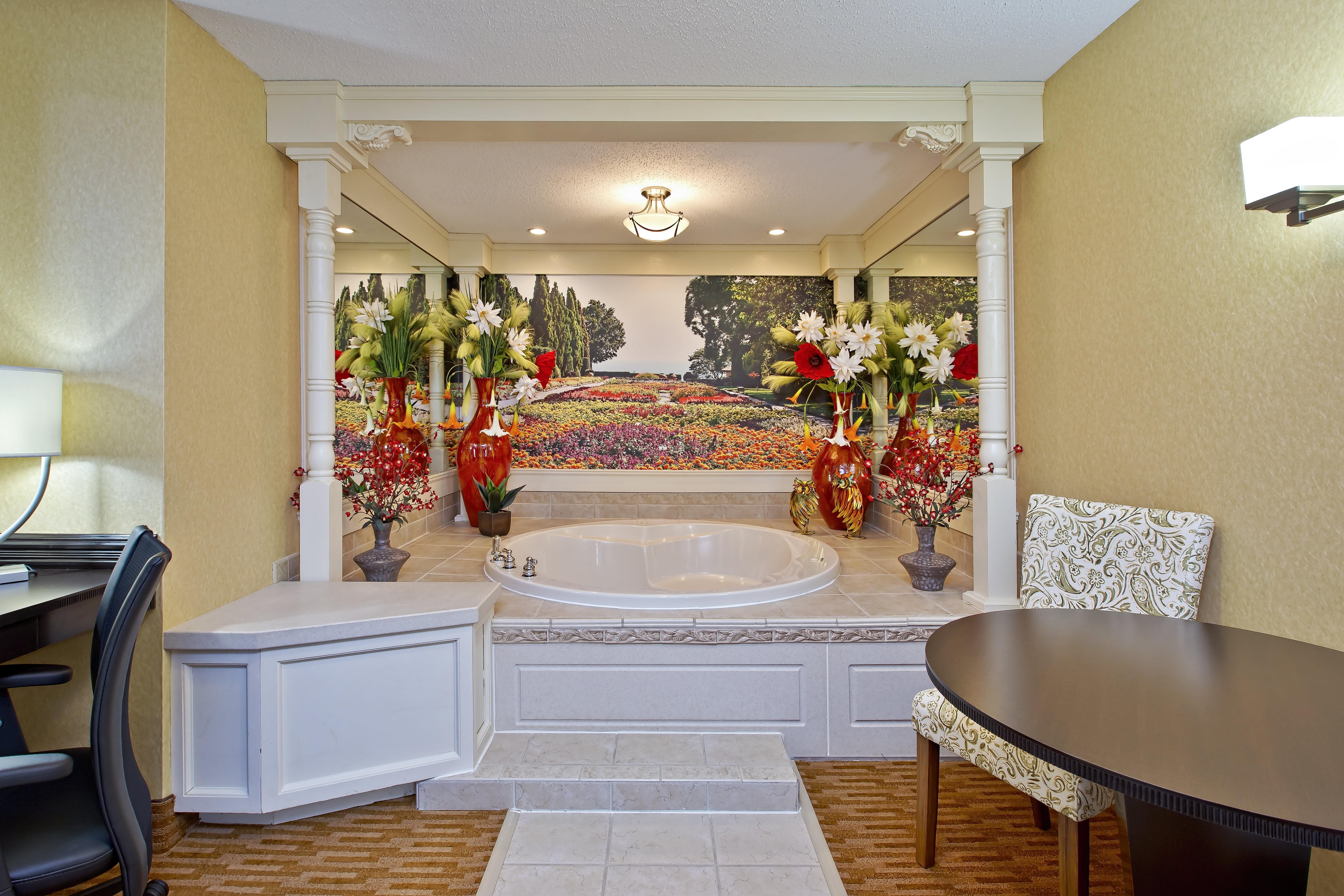 Holiday Inn Express & Suites - Sharon-Hermitage By Ihg West Middlesex Eksteriør billede