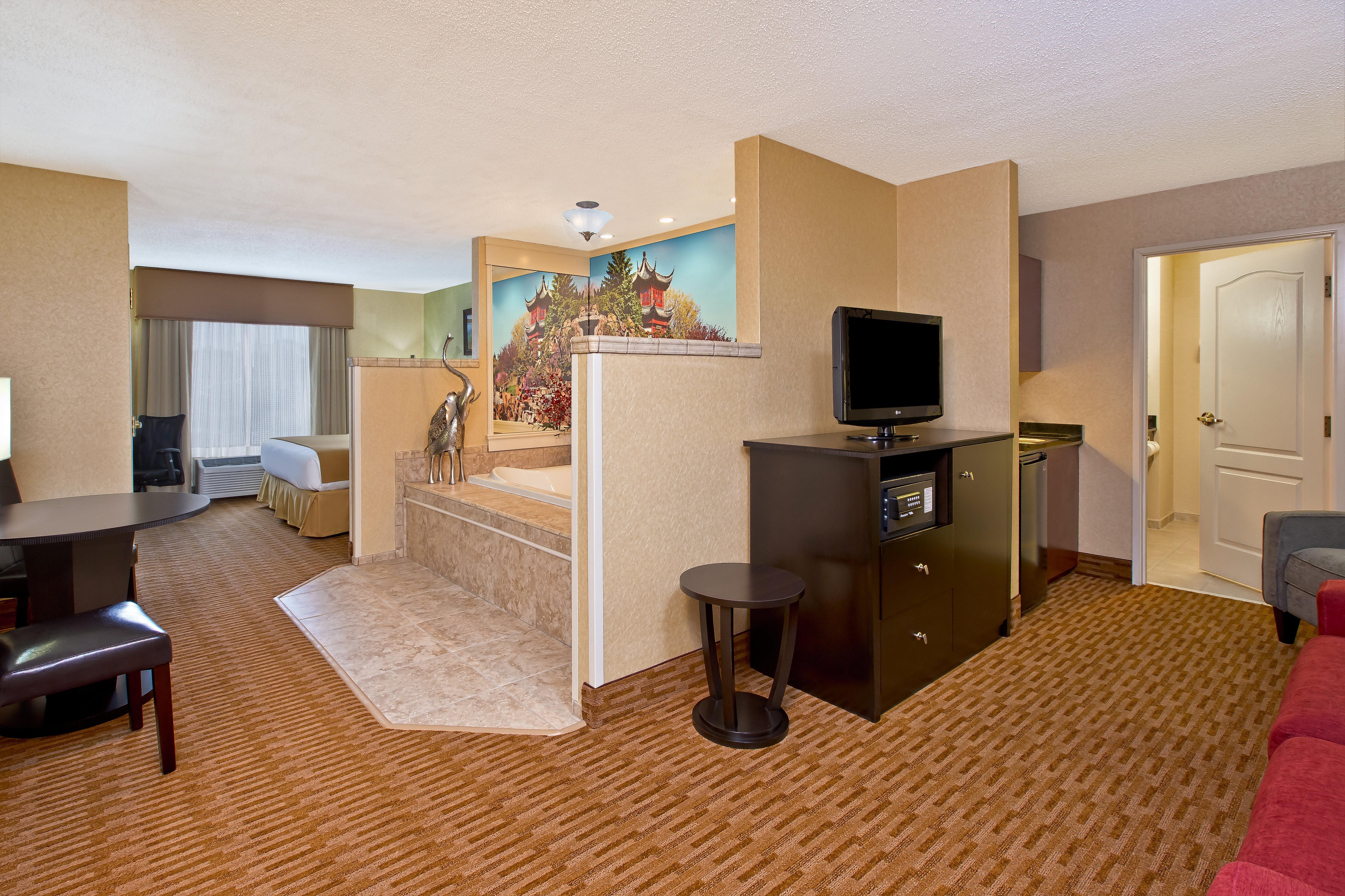 Holiday Inn Express & Suites - Sharon-Hermitage By Ihg West Middlesex Eksteriør billede