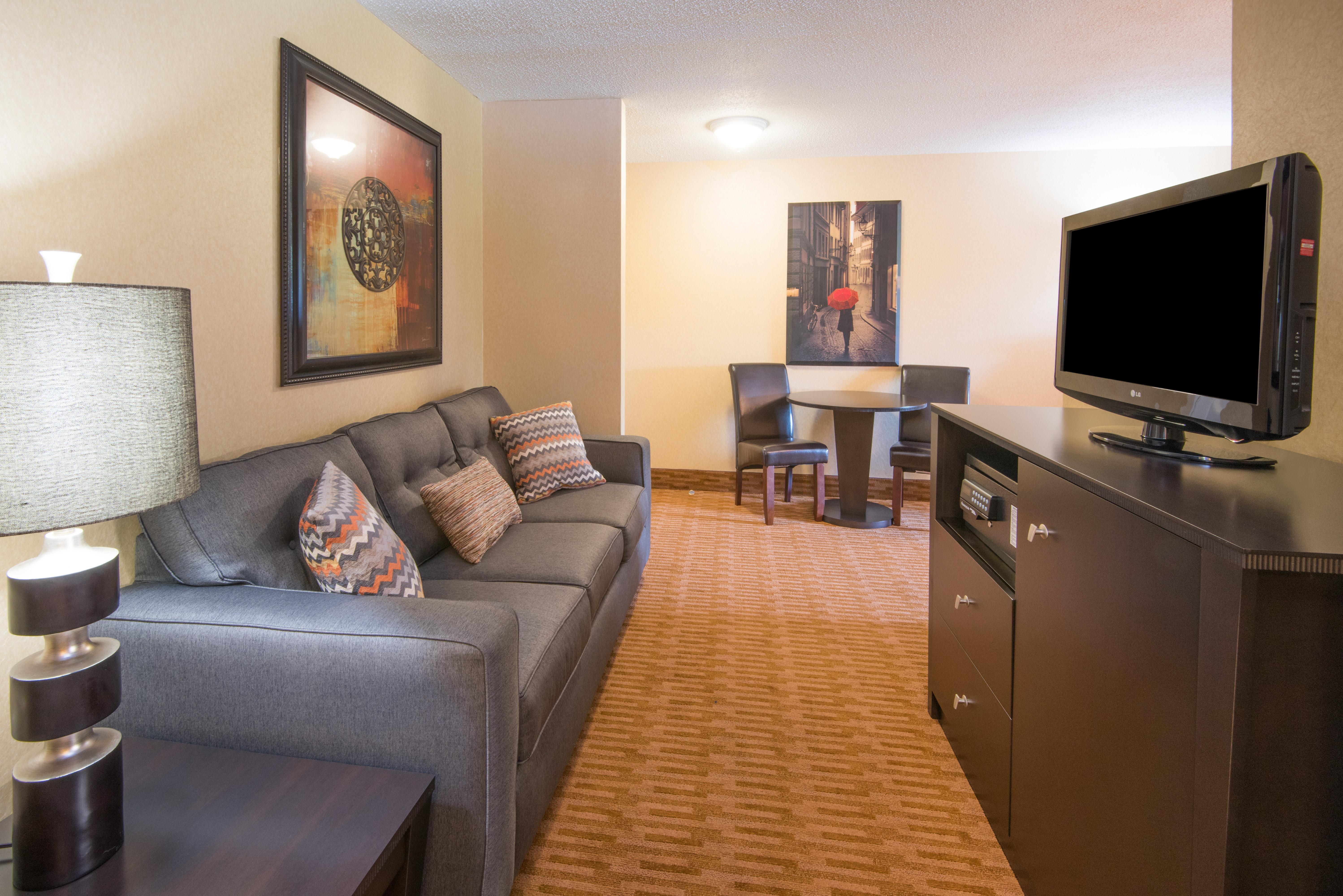 Holiday Inn Express & Suites - Sharon-Hermitage By Ihg West Middlesex Eksteriør billede